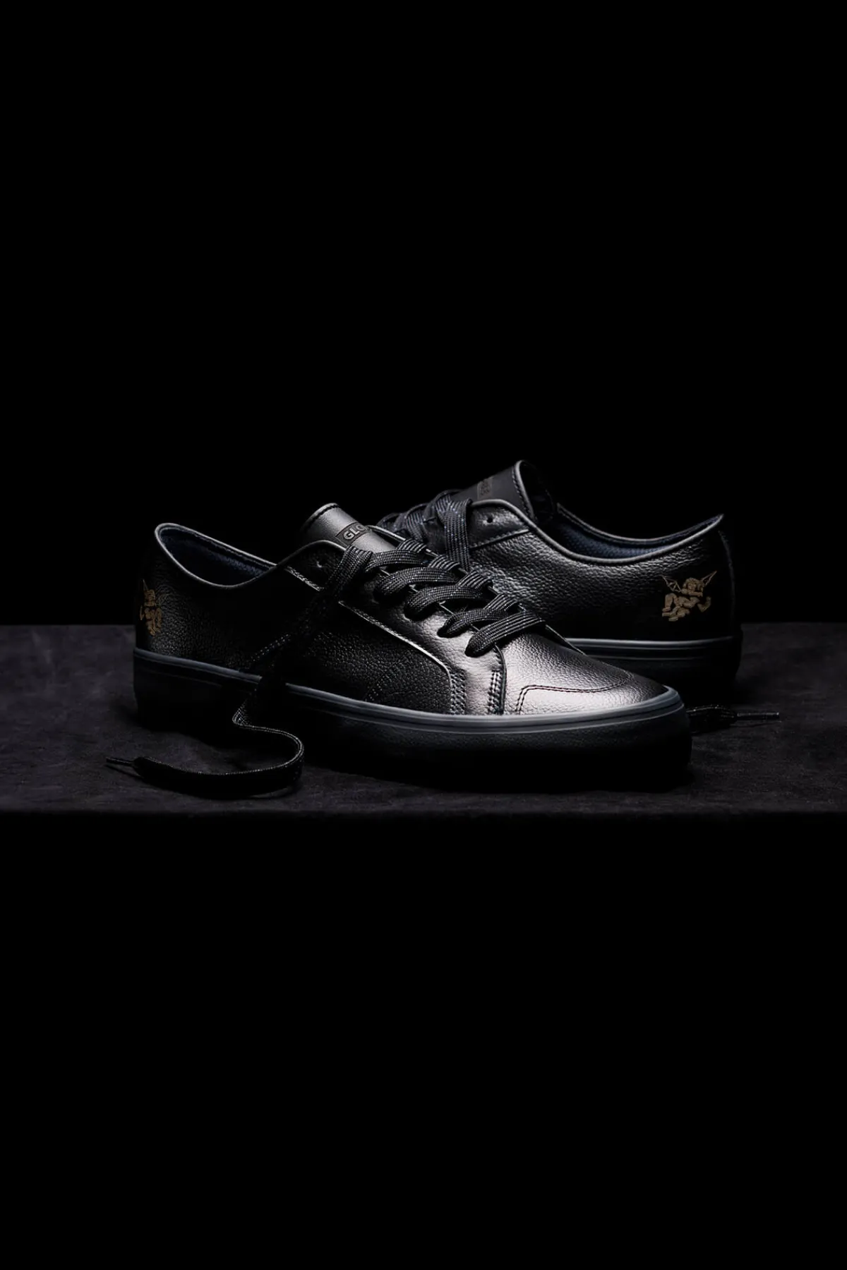 surplus__blackbluebauer___3.webp Globe Brand Surplus - - Skate Shoes< Pro Shoes